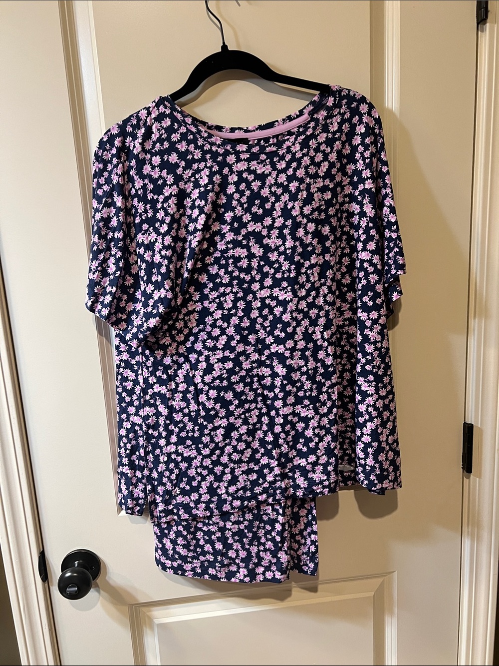 NWT 2 piece Sanctuary Navy and Pink Floral pjs. H005